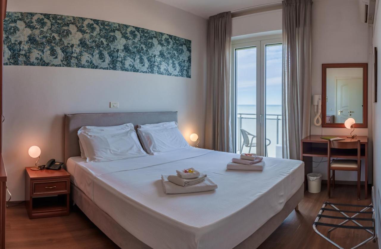 Hotel Tritone Senigallia Eksteriør billede